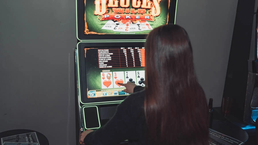 st-clair-bowl-fairview-heights-il-trixies-gaming-parlor-gallery-07